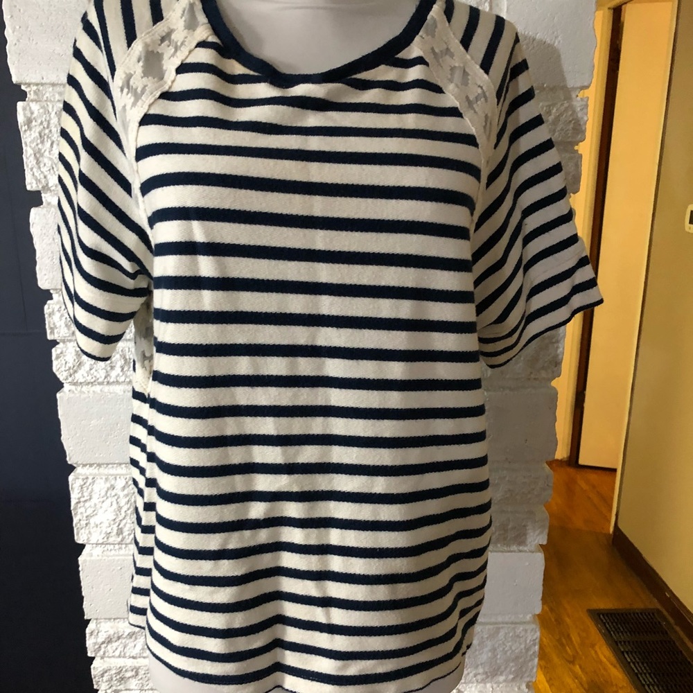 Old navy sweater
